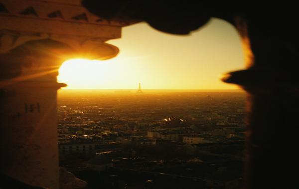La Solution Médiaire pour une Navigation Sécurisée à Paris
